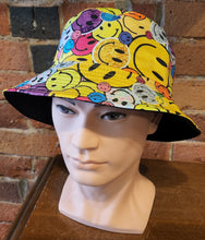 Load image into Gallery viewer, HAPPY FACE Bucket Hat
